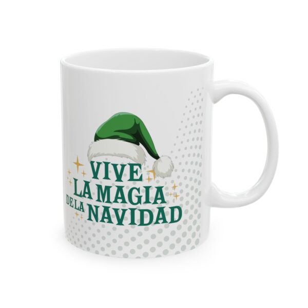 Taza de Navidad personalizada con nombre y diseño festivo, perfecta como regalo o decoración navideña